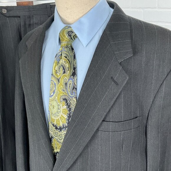 Evan Picone Intnl Suit Men 44 36Wx33L Gray‎ White Chalk Stripe Classic Wool USA - Picture 2 of 16